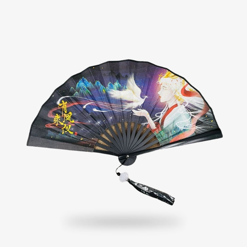 Abanico con una Mujer Elegante