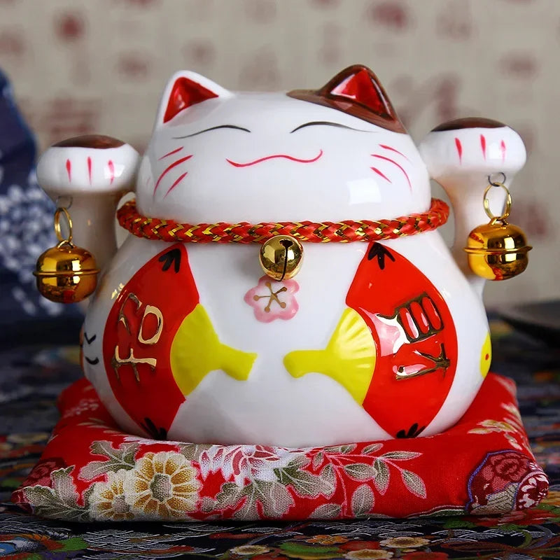 Gato Japonés con 2 Abanicos