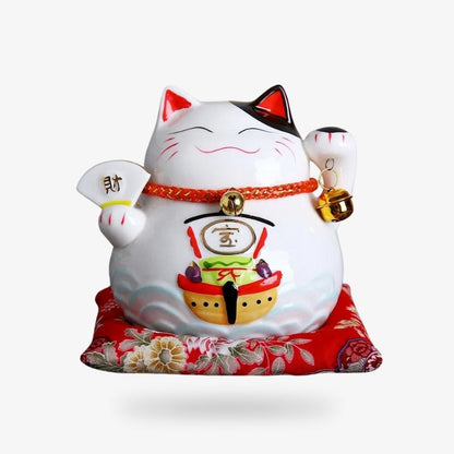 Gato Japonés con Oreja Negra
